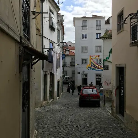 Alfama-2